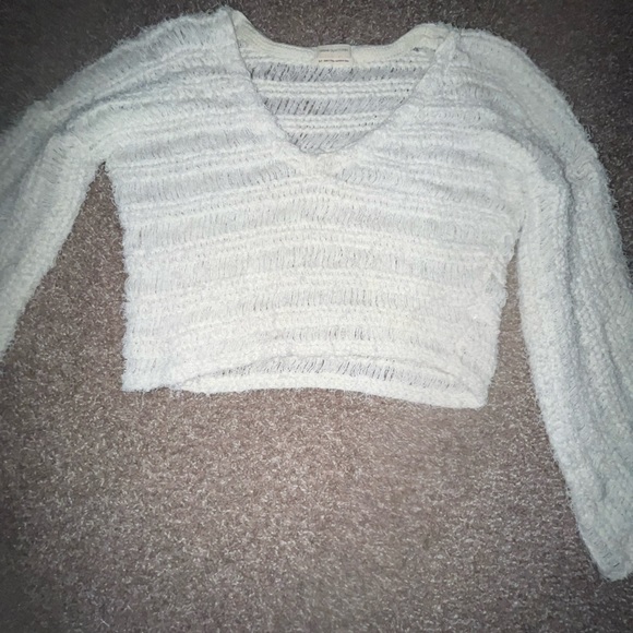 White Urban Outfitters Long Sleeve - Picture 2 of 4